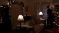 S01E05 Once inside they see that there are sparkling lights everywhere, with Christmas garlands strung over the walls and a gorgeous tree has been decorated in their living room